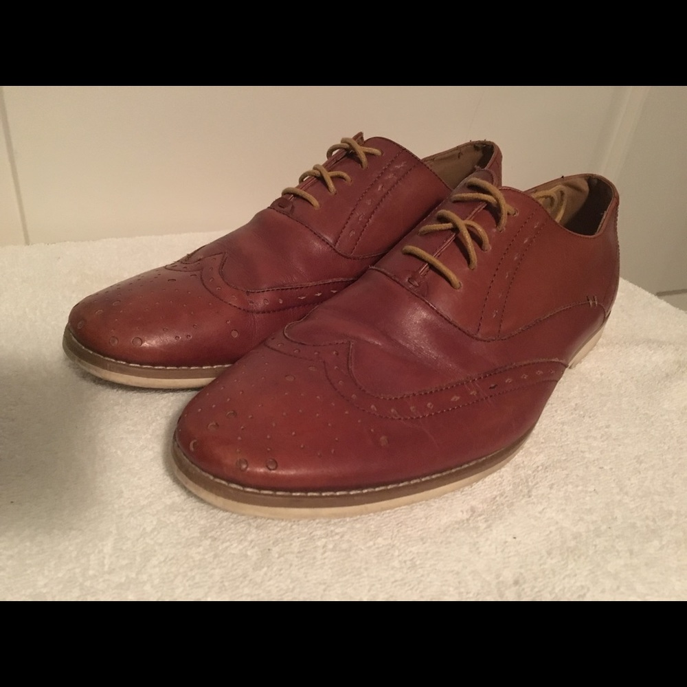 Steve Madden Wingtips size 11.5